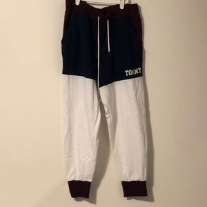 tommy hilfiger joggers